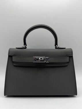 The Kinsley 19 - Charcoal Grey